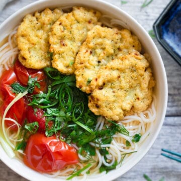 Vietnamese fried fish cake noodle soup (Bun cha ca) is tasty and satisfying. The fried fish cake is slightly crispy outside and springy inside. The tomato dashi broth is light in body, but it is packed with umami.