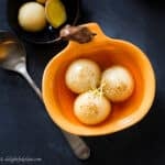 Vietnamese Glutinous Rice Balls (che troi nuoc) are filled with mung bean paste and bathed in a fragrant and sweet ginger syrup. This warm dessert is very fulfilling and comforting.