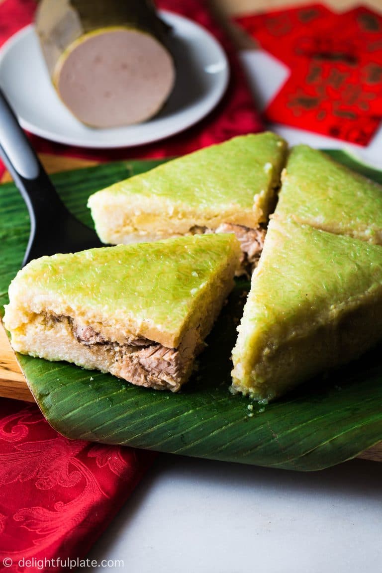 Vietnamese Square Sticky Rice Cake (Banh Chung)