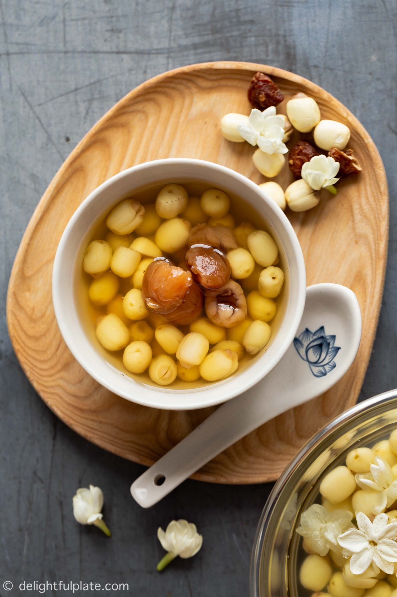 Lotus Seed Sweet Soup with Longan Delightful Plate