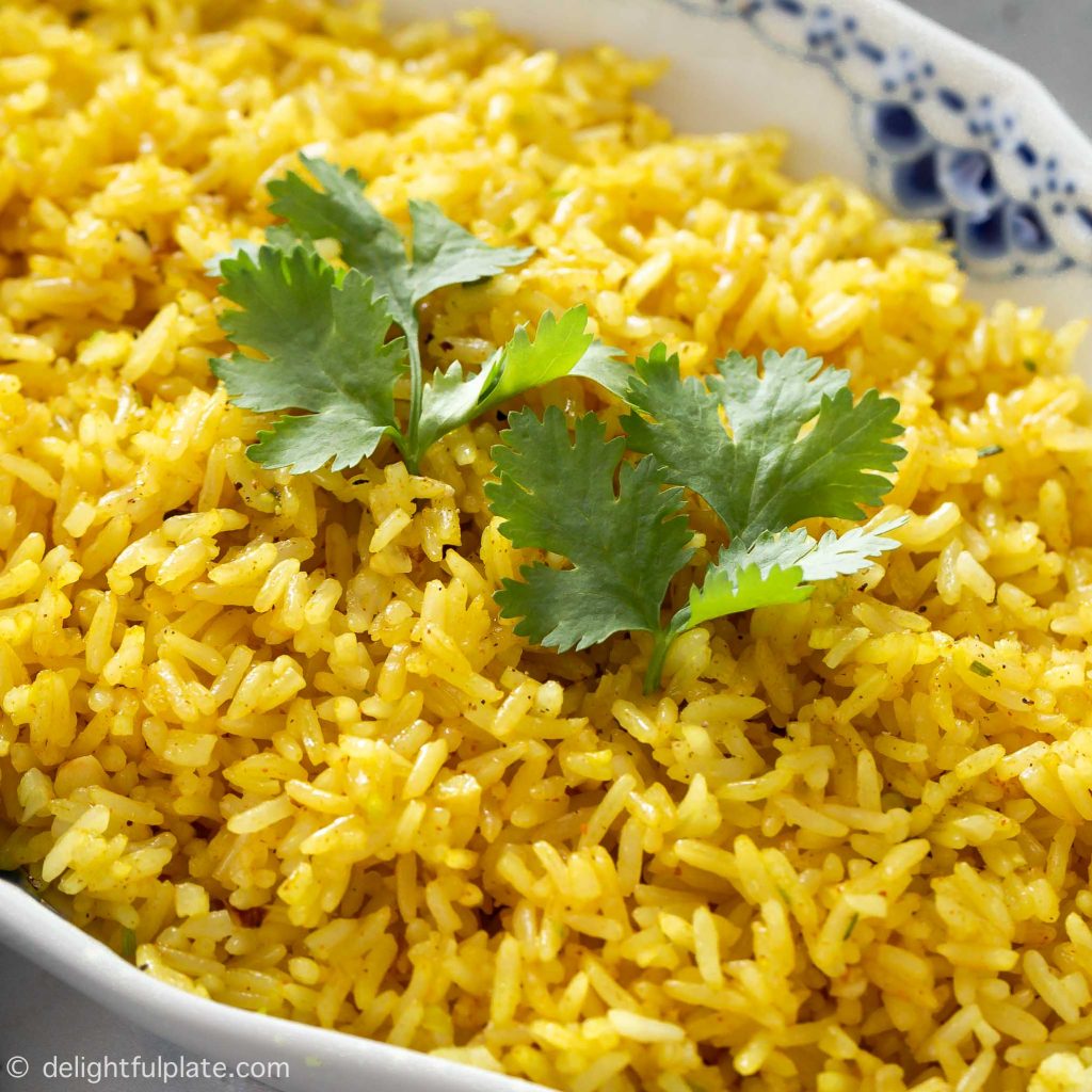 Easy Garlic Fried Rice (10 minutes) Delightful Plate
