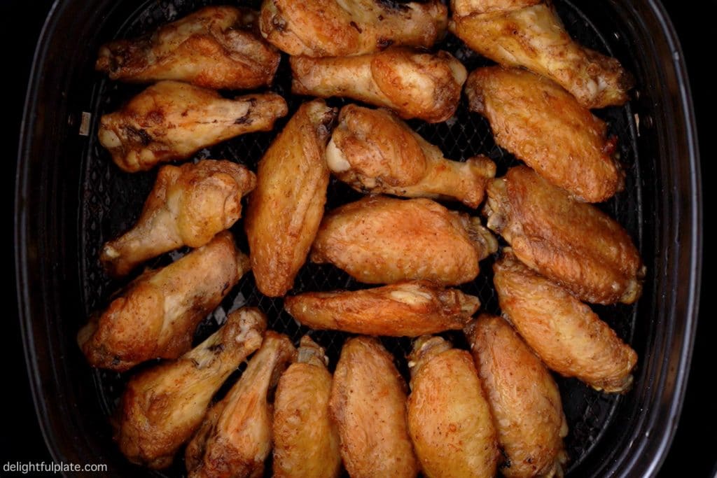 chicken wings that have just been air fried