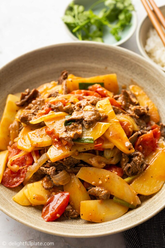 Vietnamese Beef Potato Stirfry (Thit Bo Xao Khoai Tay) Delightful Plate