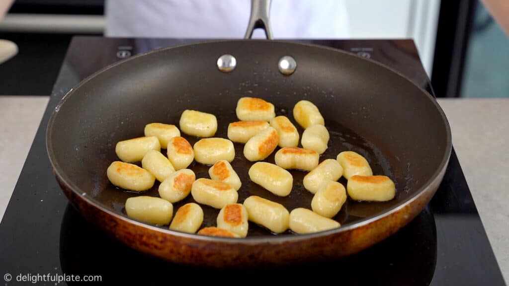 Sundried Tomato Gnocchi in Cream Sauce Delightful Plate